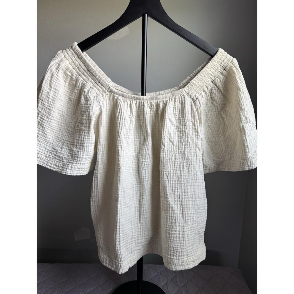 Maurices‎ Women's Size L Cream Double Cloth Short Bell Sleeve Blouse